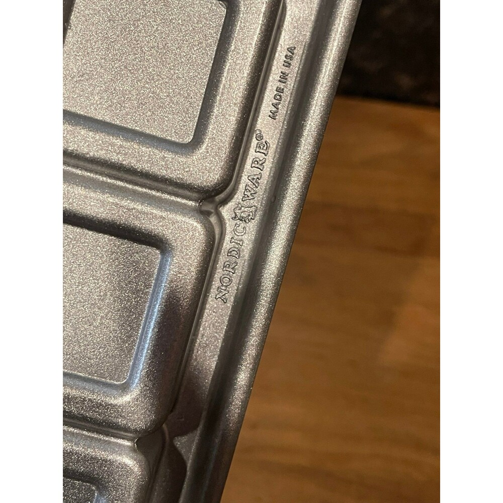 Nordic ware brownie bites pan - Picture 7 of 7